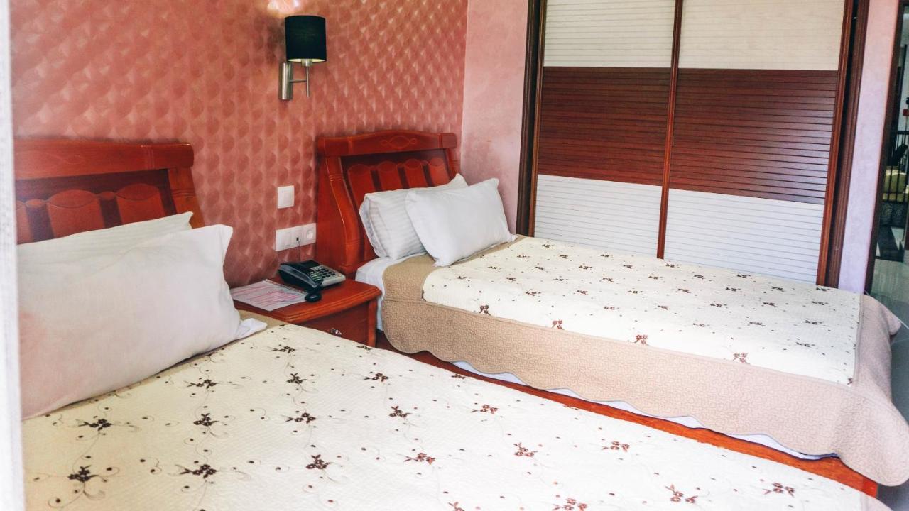 Hotel Atenas Tétouan Exteriér fotografie